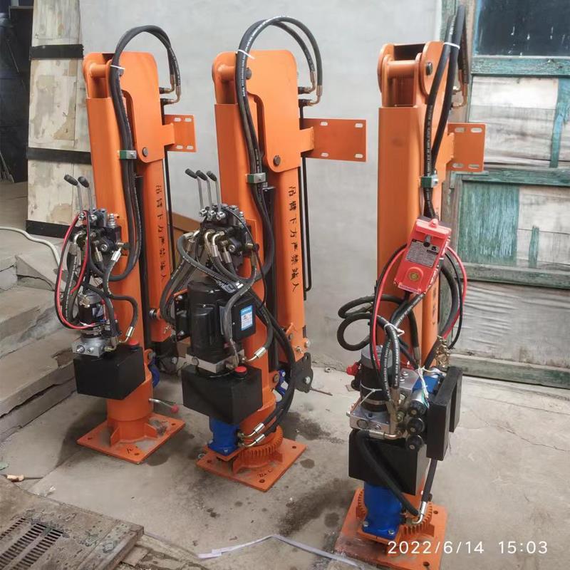 虎尾镇重汽蓝牌随车吊 3.2吨 国六动力强 液压驱动 农用自卸起重机